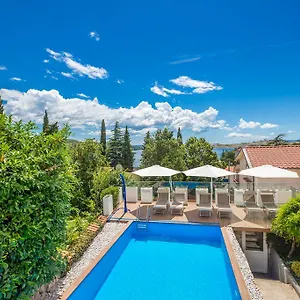  Apartman Ava