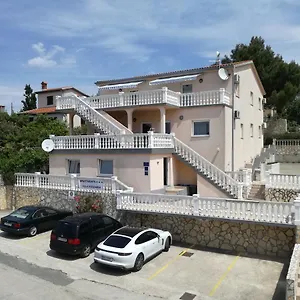  Apartman Rosmarin